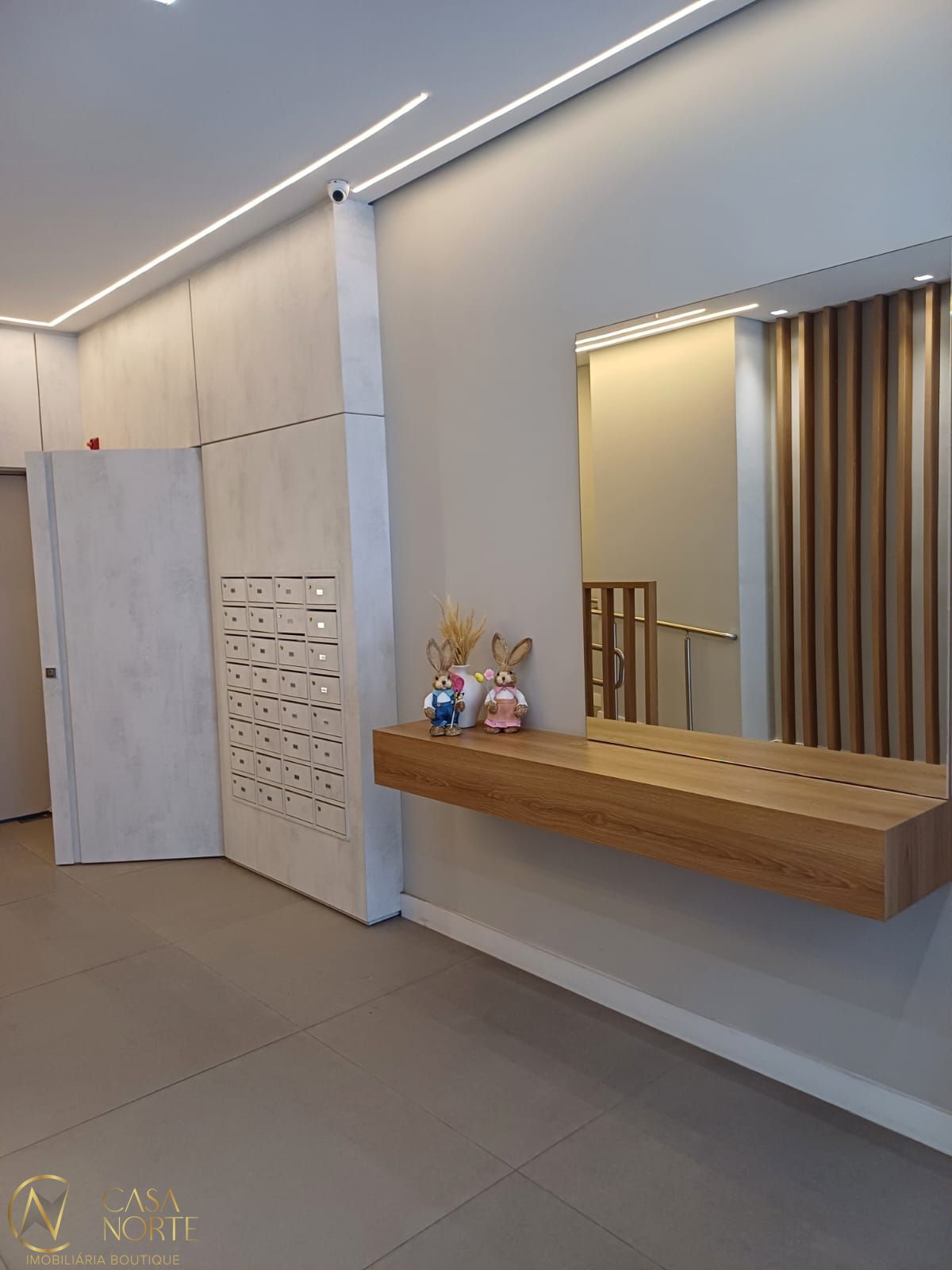 Apartamento à venda com 2 quartos, 68m², 1 vaga, Rua Doutor Sebastião Leão no bairro Azenha em Porto Alegre