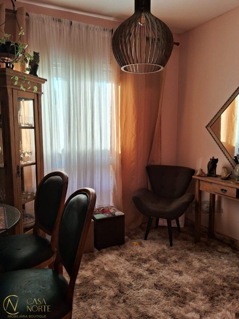 Casa de Condomínio à venda com 3 quartos, 95m², 1 suíte, 1 vaga, Avenida Orleaes no bairro Guarujá em Porto Alegre