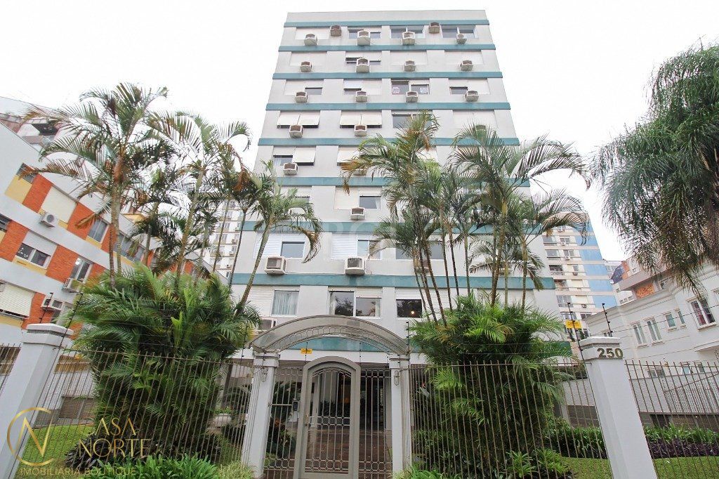 Apartamento à venda com 2 quartos, 84m², 1 suíte, 1 vaga, Rua Comendador Caminha no bairro Moinhos de Vento em Porto Alegre