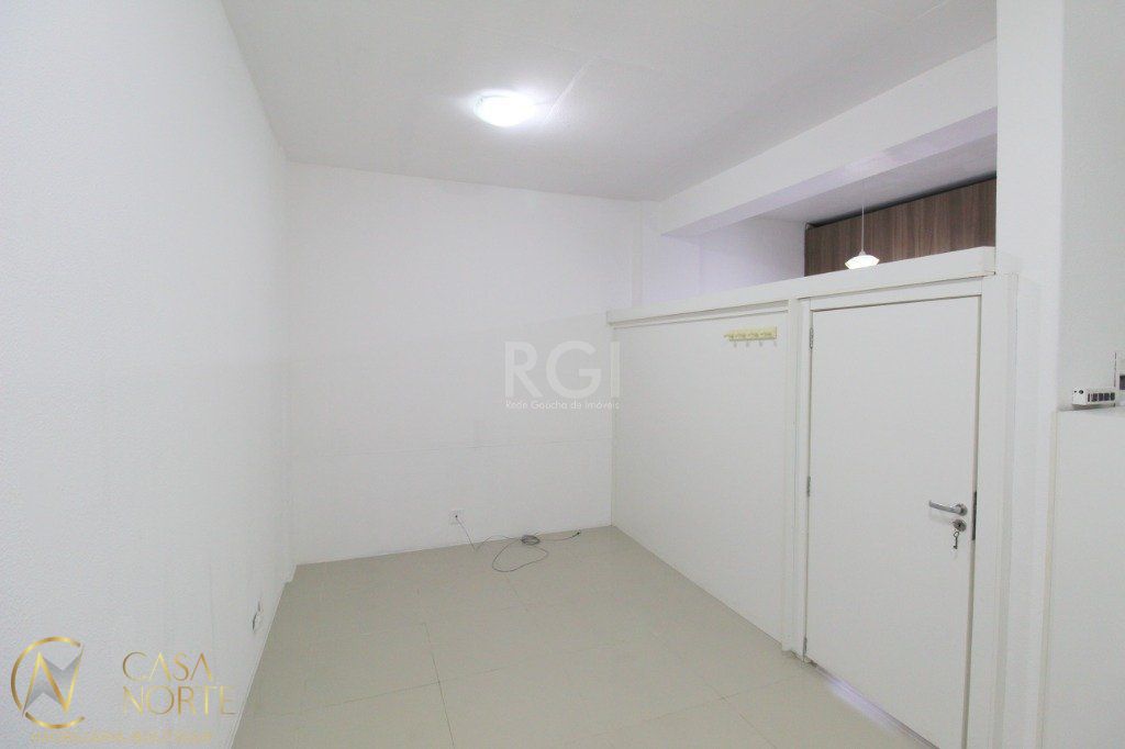 Loja à venda , 43m², Rua Doutor Campos Velho no bairro Cristal em Porto Alegre
