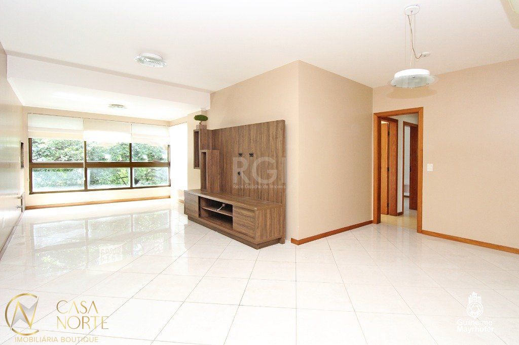 Apartamento à venda com 3 quartos, 100m², 1 suíte, 2 vagas, Rua Quintino Bocaiuva no bairro Floresta em Porto Alegre