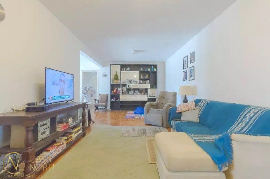 Apartamento à venda com 3 quartos, 140m², 1 suíte, 1 vaga, Rua Dona Leonor no bairro Rio Branco em Porto Alegre