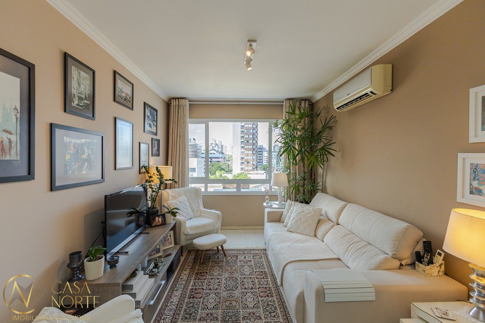 Apartamento à venda com 2 quartos, 70m², 1 suíte, 2 vagas, Rua Luis Luz no bairro Boa Vista em Porto Alegre