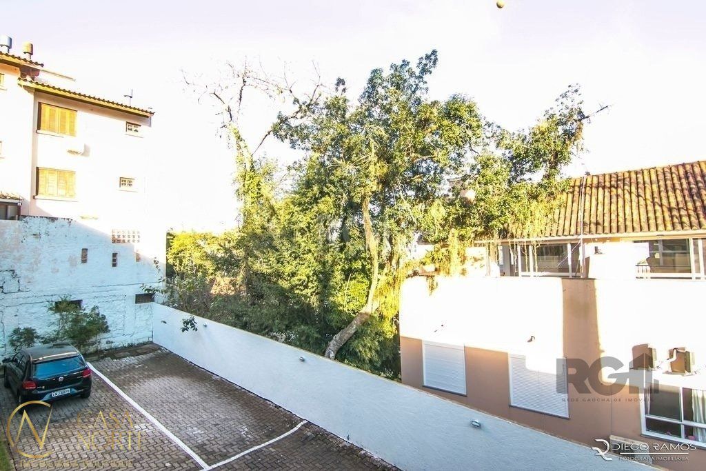 Casa de Condomínio à venda com 1 quarto, 81m², 1 suíte, 1 vaga, Avenida Wenceslau Escobar no bairro Vila Conceição em Porto Alegre