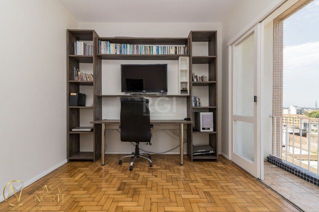 Apartamento à venda com 3 quartos, 91m², Avenida Presidente Franklin Roosevelt no bairro Navegantes em Porto Alegre