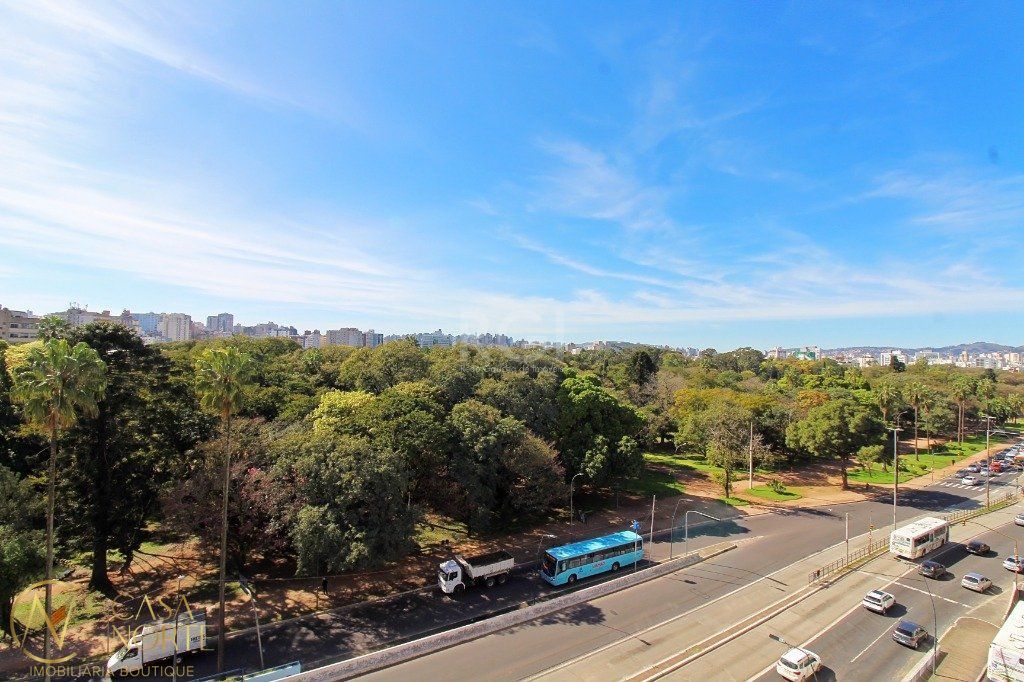 Apartamento à venda com 2 quartos, 57m², 1 vaga, Avenida João Pessoa no bairro Centro Histórico em Porto Alegre