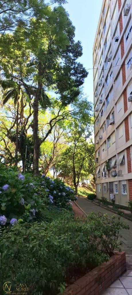 Apartamento à venda com 2 quartos, 57m², 1 vaga, Avenida Professor Oscar Pereira no bairro Azenha em Porto Alegre
