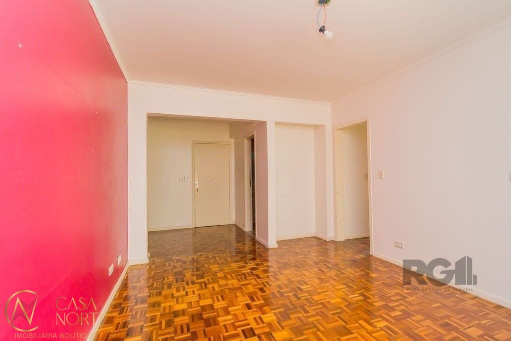 Apartamento à venda com 3 quartos, 97m², 1 vaga, Avenida Getúlio Vargas no bairro Menino Deus em Porto Alegre