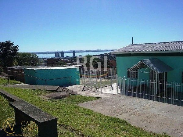 Apartamento à venda com 3 quartos, 87m², 1 vaga, Rua Orfanotrófio no bairro Santa Tereza em Porto Alegre