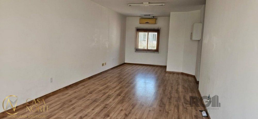 Sala Comercial à venda , 44m², Rua Felix da Cunha no bairro Floresta em Porto Alegre