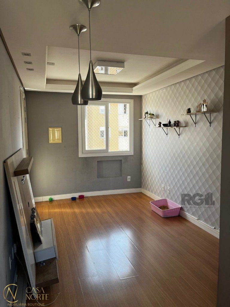 Apartamento à venda com 2 quartos, 47m², 1 vaga, Rua Napoleão Jacques da Rosa no bairro Restinga em Porto Alegre