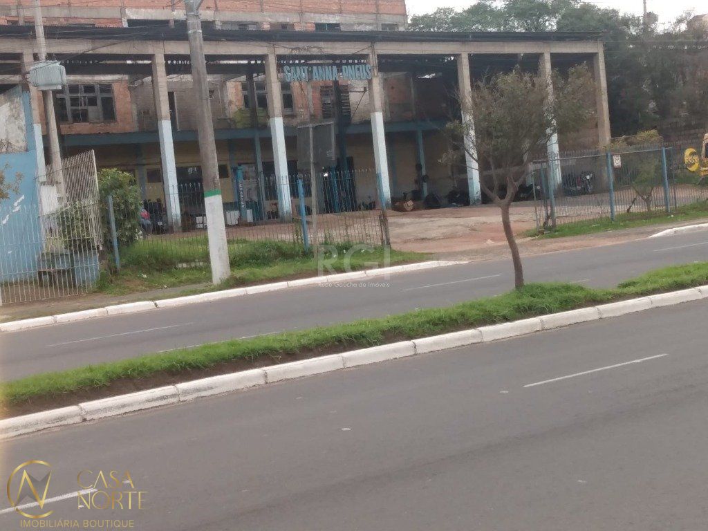 Terreno à venda  com 65000m², Avenida Juca Batista no bairro Cavalhada em Porto Alegre