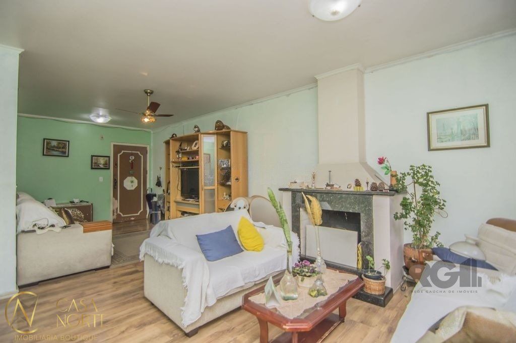 Apartamento à venda com 3 quartos, 133m², 1 suíte, 1 vaga, Avenida Protásio Alves no bairro Rio Branco em Porto Alegre