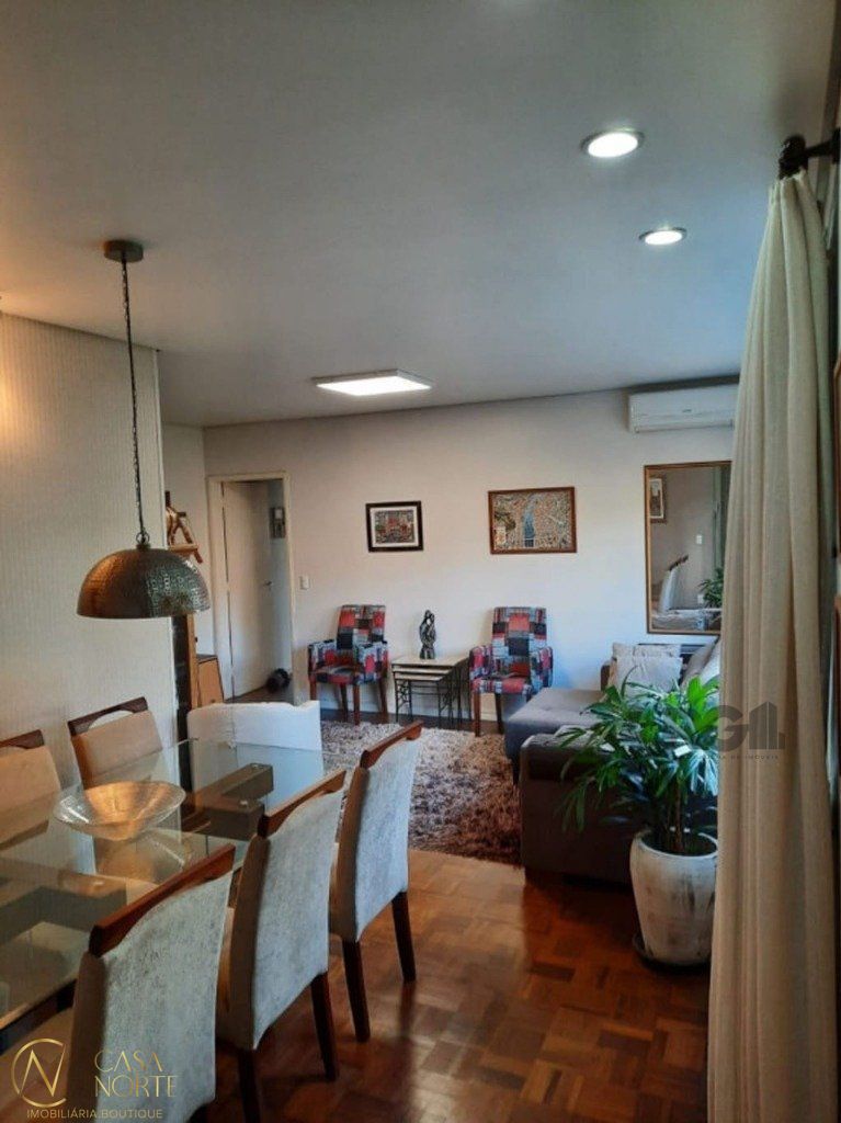 Apartamento à venda com 2 quartos, 98m², 1 suíte, 1 vaga, Avenida Pinheiro Borda no bairro Cristal em Porto Alegre