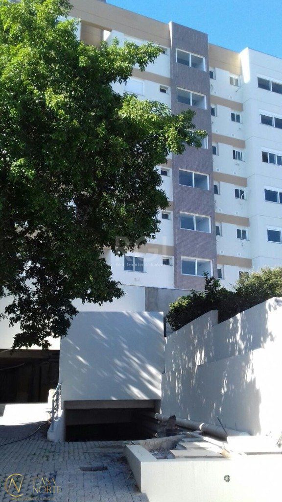 Apartamento à venda com 1 quarto, 75m², 2 vagas, Rua Fagundes Varela no bairro Santo Antônio em Porto Alegre