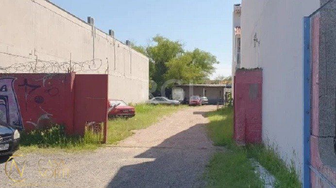 Terreno à venda , 1032m², Avenida Juca Batista no bairro Cavalhada em Porto Alegre