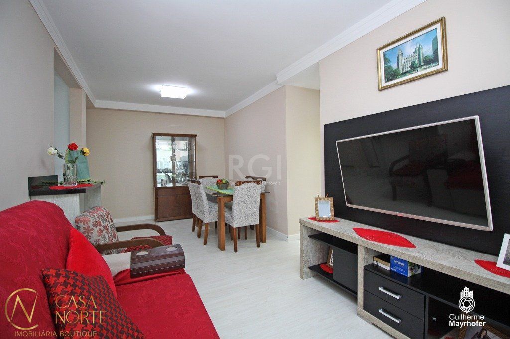 Apartamento à venda com 3 quartos, 70m², 1 suíte, 1 vaga, Avenida Bento Gonçalves no bairro Partenon em Porto Alegre
