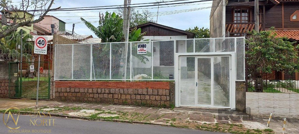 Casa à venda com 2 quartos, 57m², 1 vaga, Rua Paul Harris no bairro Jardim Itu em Porto Alegre