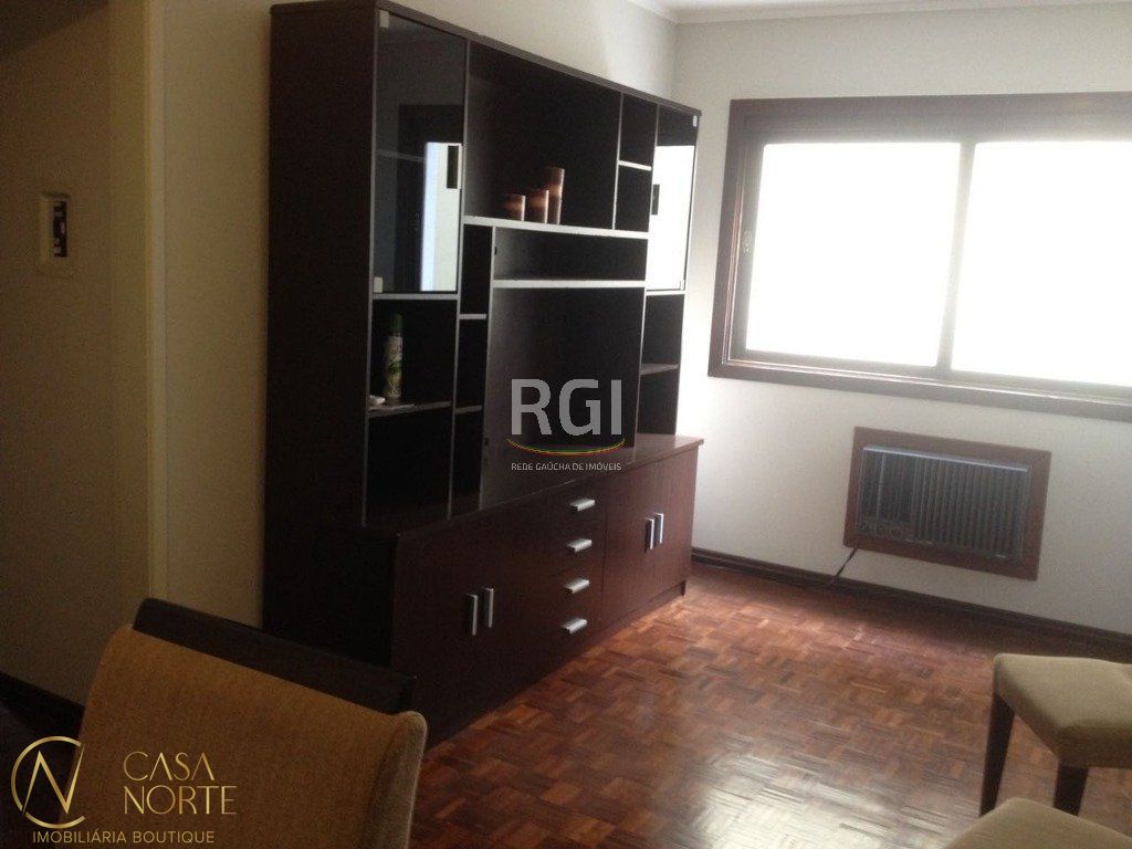 Apartamento à venda com 2 quartos, 67m², 1 vaga, Rua Carazinho no bairro Petrópolis em Porto Alegre