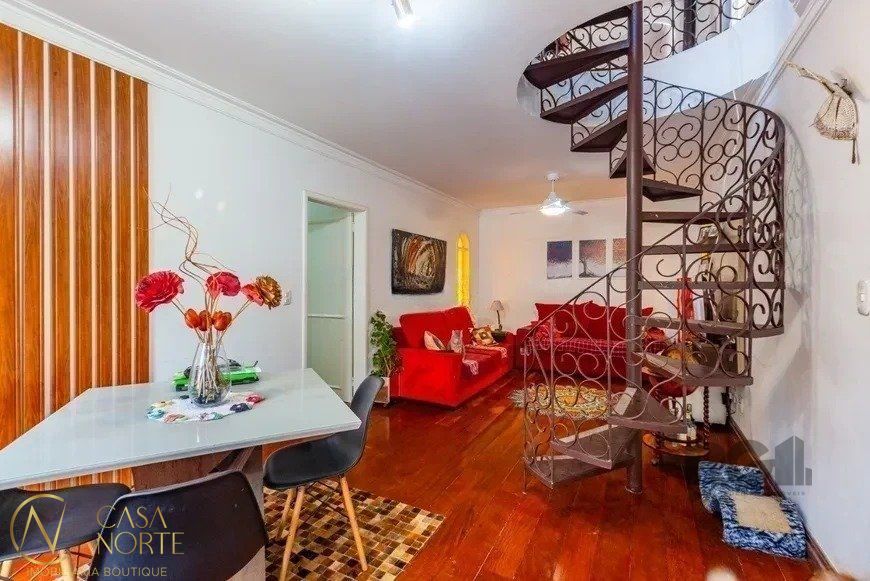 Cobertura à venda com 3 quartos, 125m², 1 suíte, 2 vagas, Avenida Alegrete no bairro Petrópolis em Porto Alegre