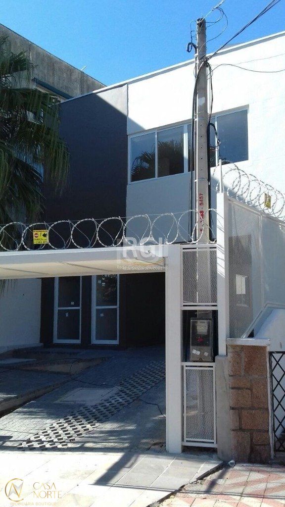 Apartamento à venda com 1 quarto, 35m², 1 vaga, Rua Fagundes Varela no bairro Santo Antônio em Porto Alegre