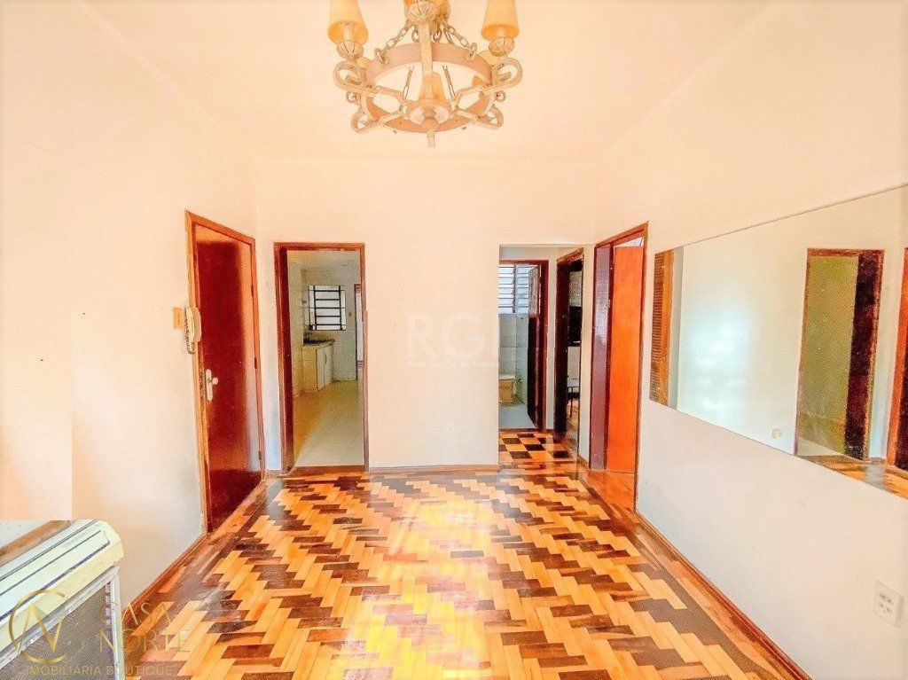 Apartamento à venda com 2 quartos, 58m², Rua São Carlos no bairro Floresta em Porto Alegre