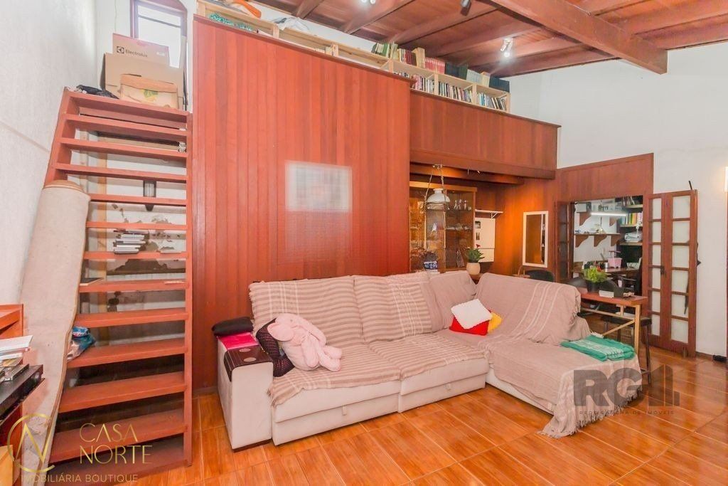 Casa à venda com 2 quartos, 191m², 2 suítes, 2 vagas, Rua Santa Isabel no bairro Bom Jesus em Porto Alegre