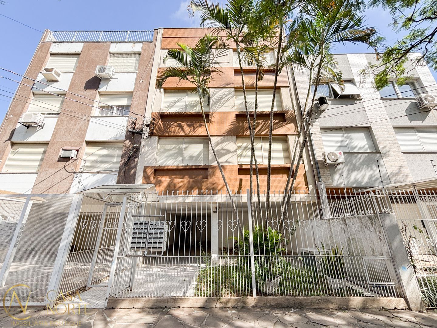 Apartamento à venda com 1 quarto, 54m², 1 vaga, Rua Mucio Teixeira no bairro Menino Deus em Porto Alegre