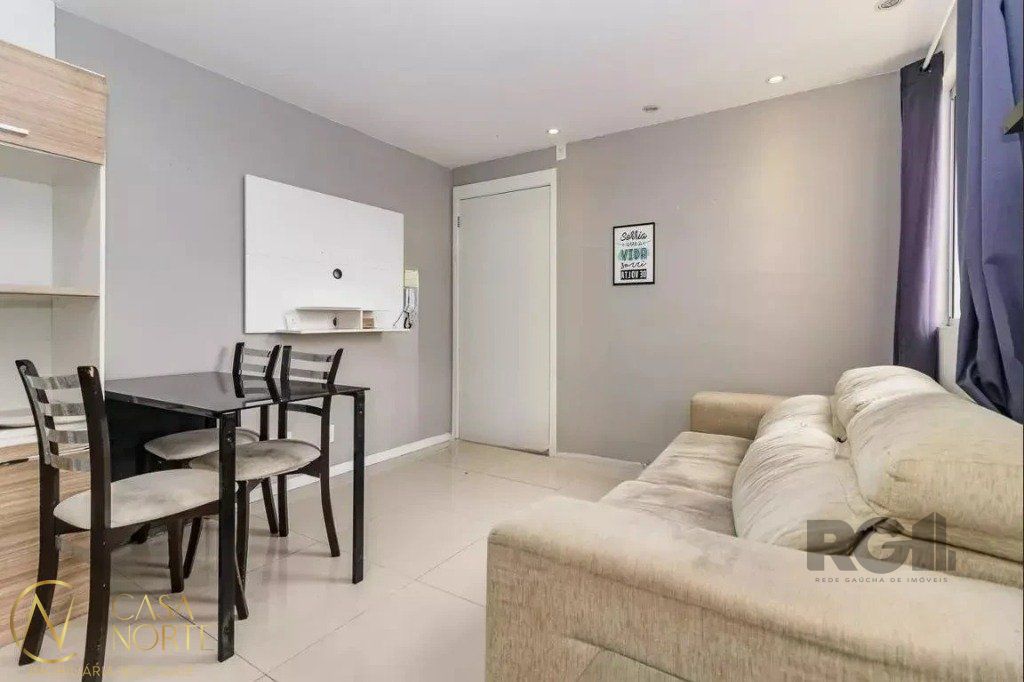 Apartamento à venda com 2 quartos, 42m², 1 vaga, Rua Intendente Alfredo Azevedo no bairro Glória em Porto Alegre