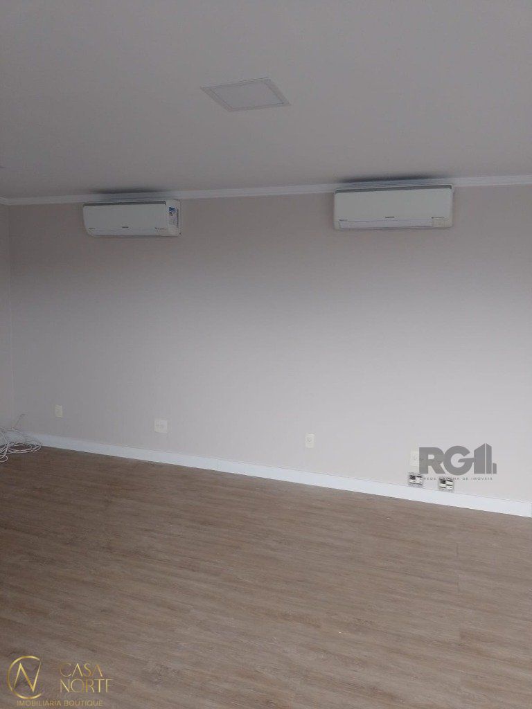 Sala Comercial à venda , 50m², Avenida Teresópolis no bairro Teresópolis em Porto Alegre