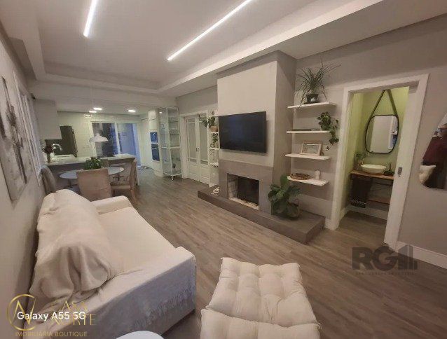 Casa à venda com 3 quartos, 149m², 1 suíte, 5 vagas, Rua Onze de Agosto no bairro São João em Porto Alegre