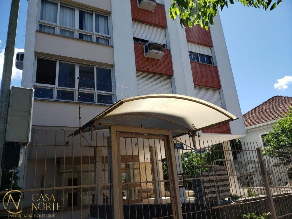 Apartamento à venda com 3 quartos, 120m², 1 vaga, Avenida Carlos Gomes no bairro Petrópolis em Porto Alegre