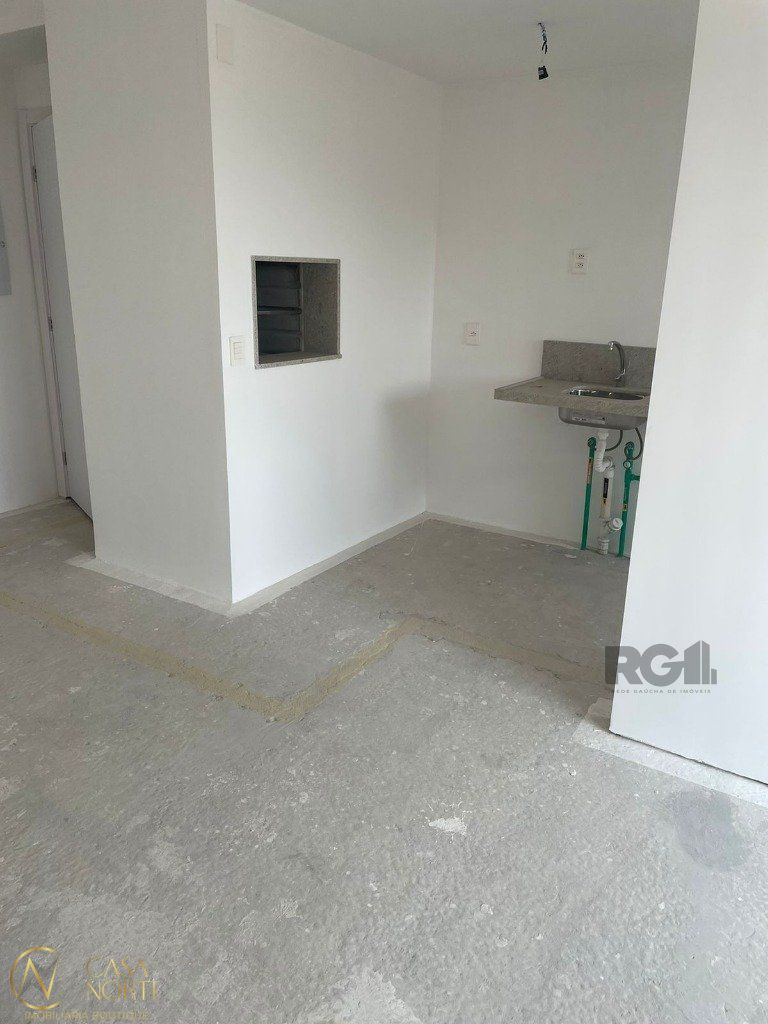 Apartamento à venda com 3 quartos, 67m², 1 suíte, 2 vagas, Rua Antônio Sereno Moretto no bairro Teresópolis em Porto Alegre