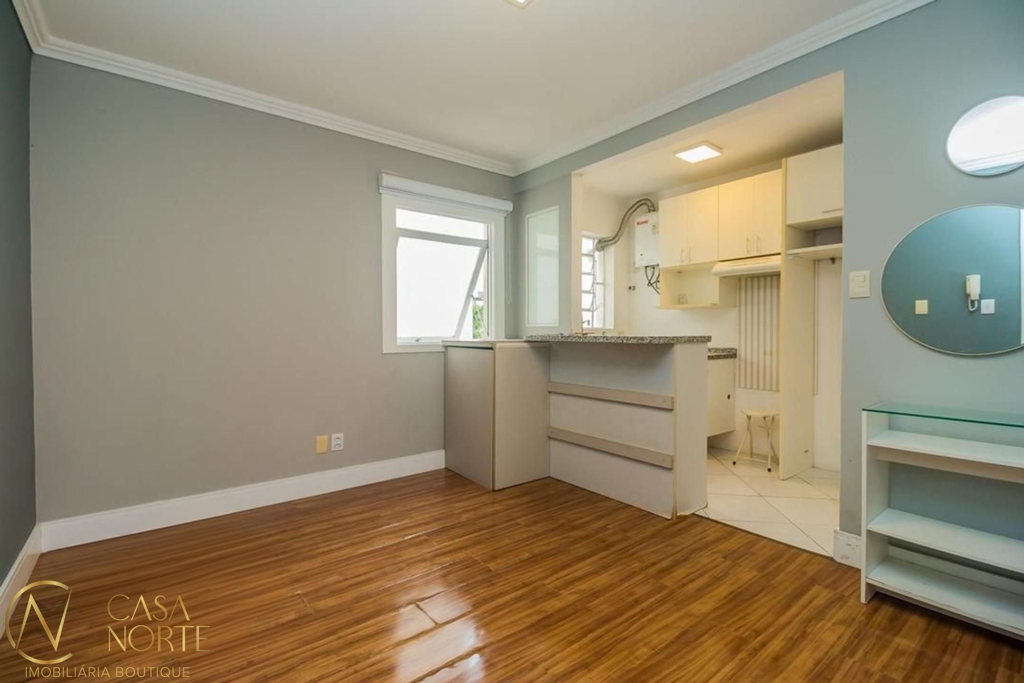 Duplex à venda com 2 quartos, 87m², 1 vaga, Rua Casemiro de Abreu no bairro Bela Vista em Porto Alegre
