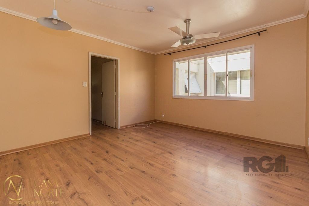 Apartamento à venda com 3 quartos, 100m², 1 vaga, Rua Santo Antônio no bairro Floresta em Porto Alegre