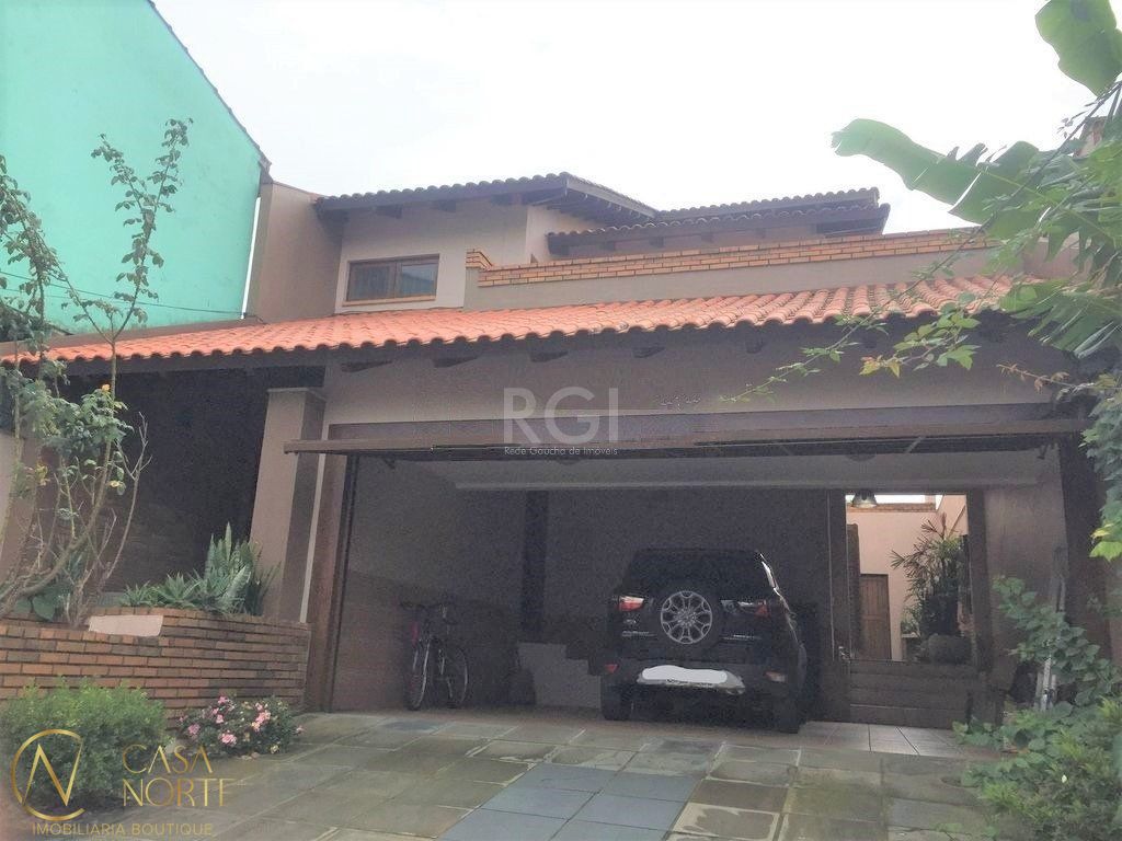 Casa à venda com 3 quartos, 270m², 1 suíte, 3 vagas, Rua Marques de Olinda no bairro Bom Jesus em Porto Alegre