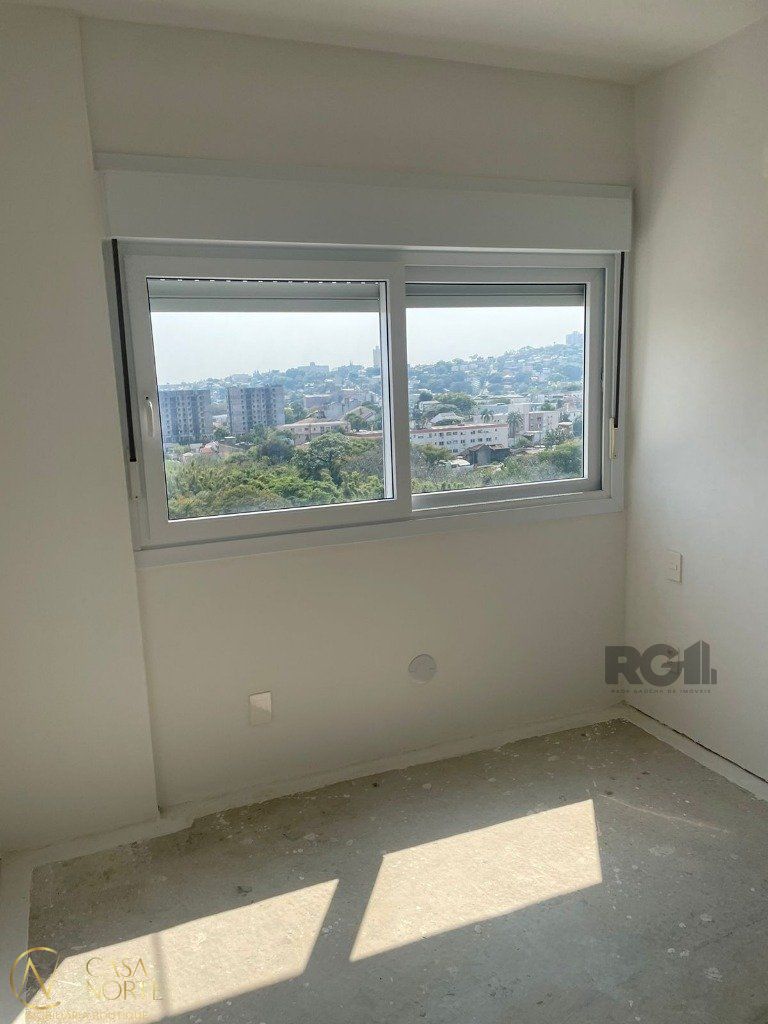 Apartamento à venda com 3 quartos, 67m², 1 suíte, 2 vagas, Rua Antônio Sereno Moretto no bairro Teresópolis em Porto Alegre