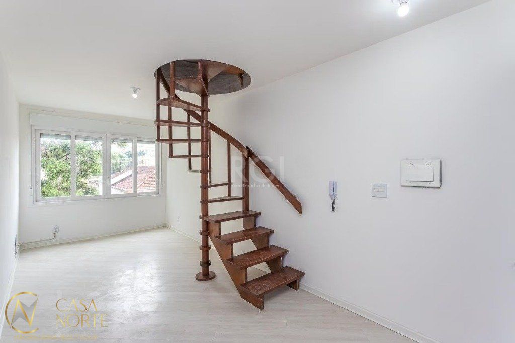 Cobertura à venda com 3 quartos, 140m², 1 vaga, Avenida Jordao no bairro Bom Jesus em Porto Alegre