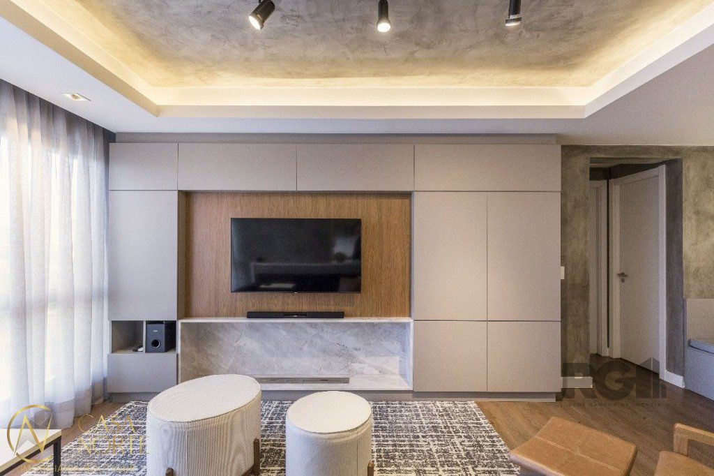 Apartamento à venda com 3 quartos, 100m², 1 suíte, 2 vagas, Rua Coronel Claudino no bairro Cristal em Porto Alegre