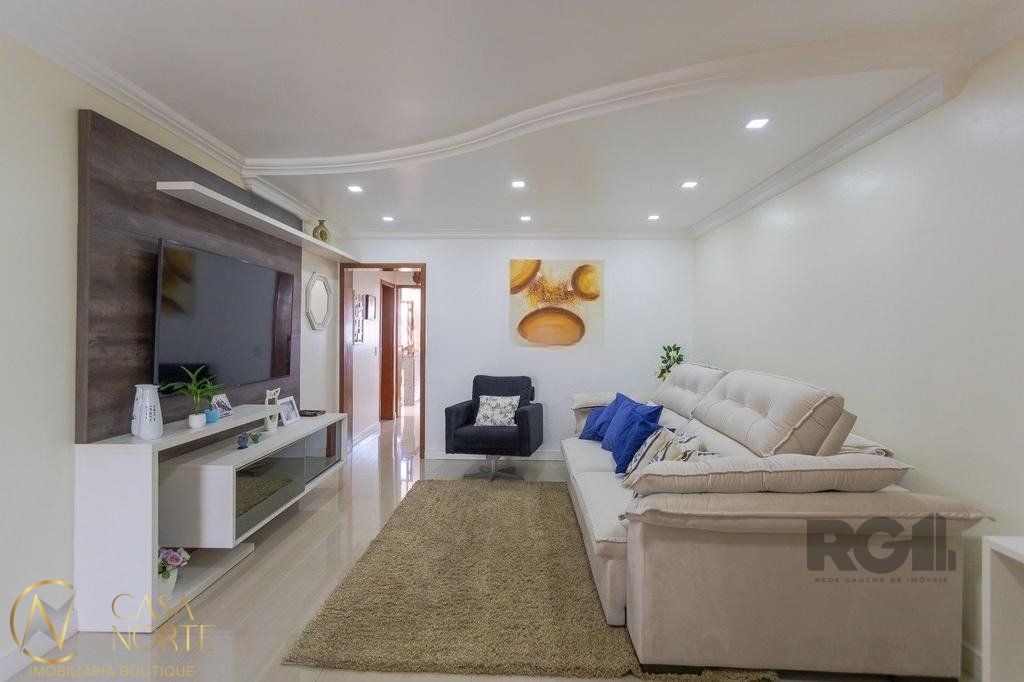 Casa à venda com 4 quartos, 229m², 1 suíte, 2 vagas, Travessa Costa Luiz no bairro Vila São José em Porto Alegre