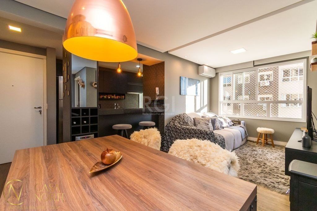 Apartamento à venda com 2 quartos, 54m², 1 vaga, Rua Attilio Bilibio no bairro Jardim Carvalho em Porto Alegre
