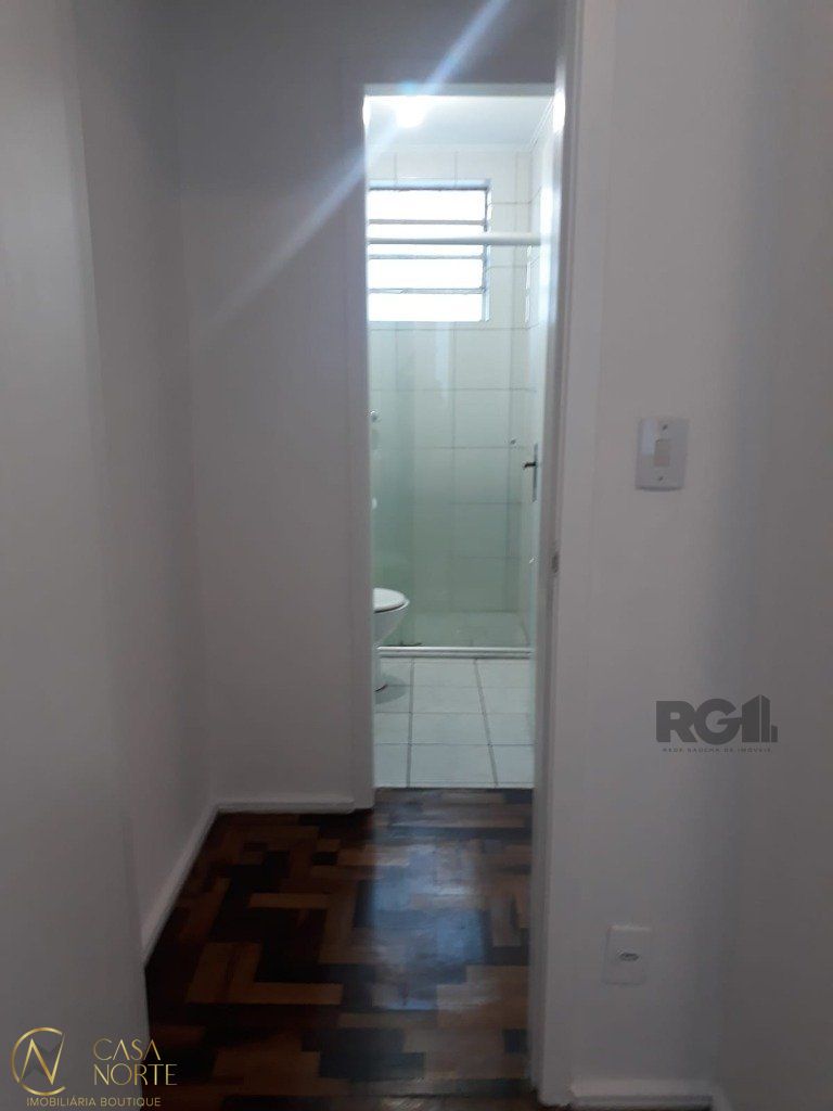 Apartamento à venda com 1 quarto, 38m², 1 vaga, Rua São Mateus no bairro Bom Jesus em Porto Alegre