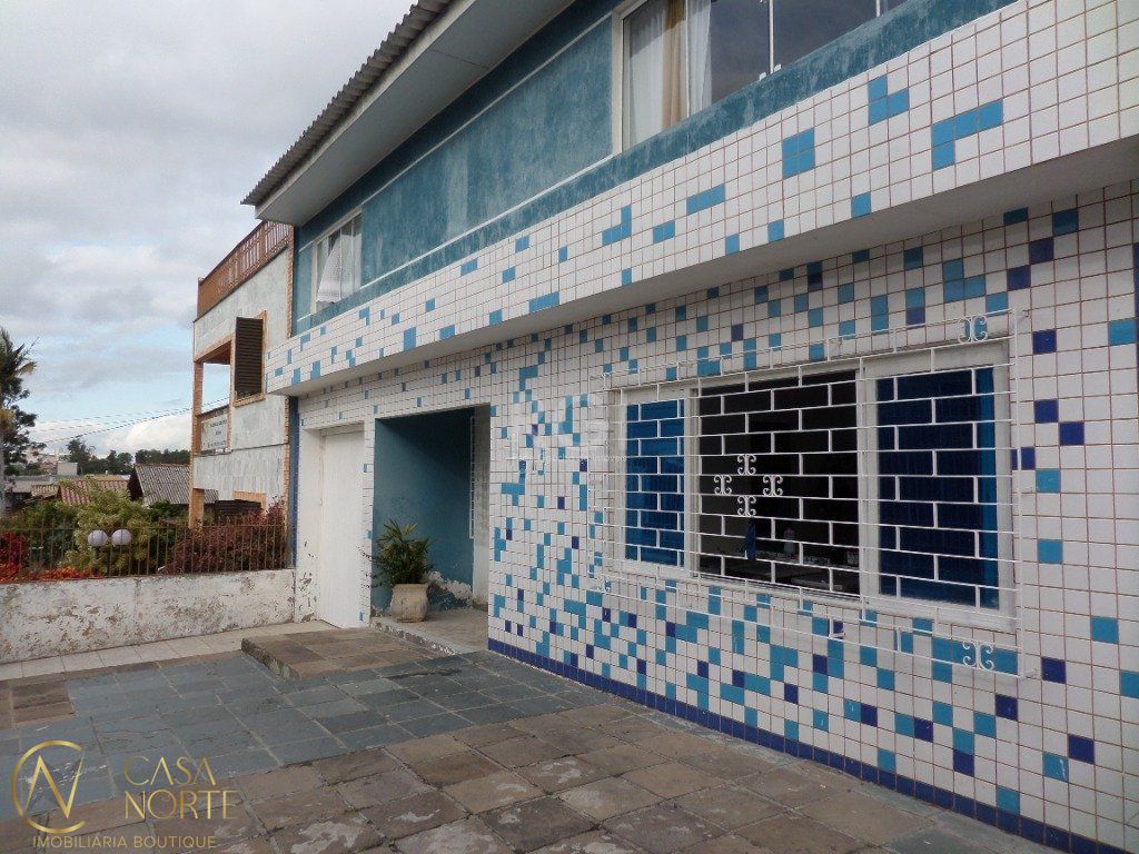 Casa à venda com 5 quartos, 153m², 3 suítes, 4 vagas, Rua Antônio Alvares Pereira Coruja no bairro Jardim Sabará em Porto Alegre