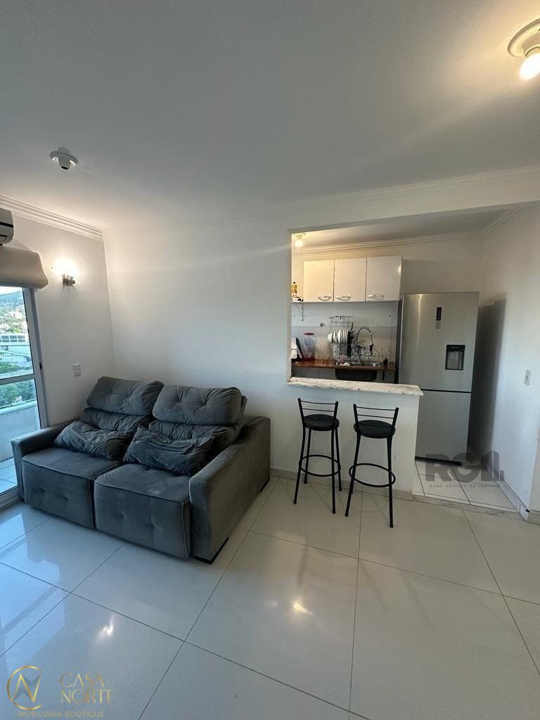 Apartamento à venda com 2 quartos, 60m², 1 vaga, Avenida Teresópolis no bairro Teresópolis em Porto Alegre