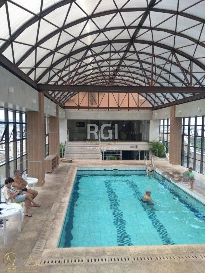 Flat à venda com 1 quarto, 52m², 1 vaga, Avenida Independência no bairro Independência em Porto Alegre