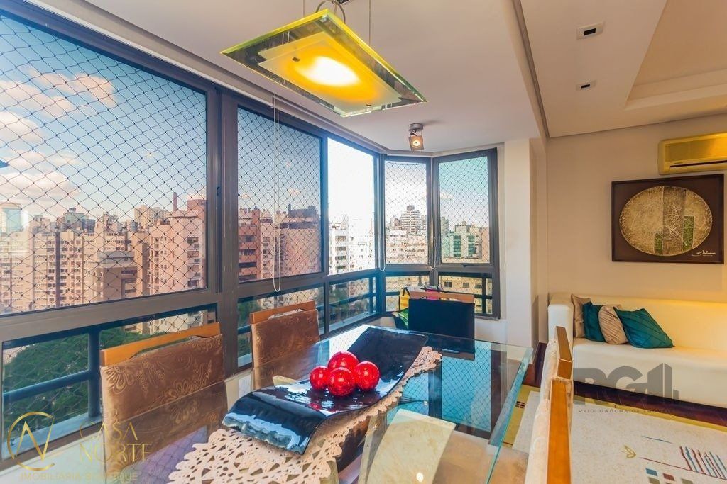 Cobertura à venda com 3 quartos, 175m², 1 suíte, 2 vagas, Rua Carlos Gardel no bairro Bela Vista em Porto Alegre