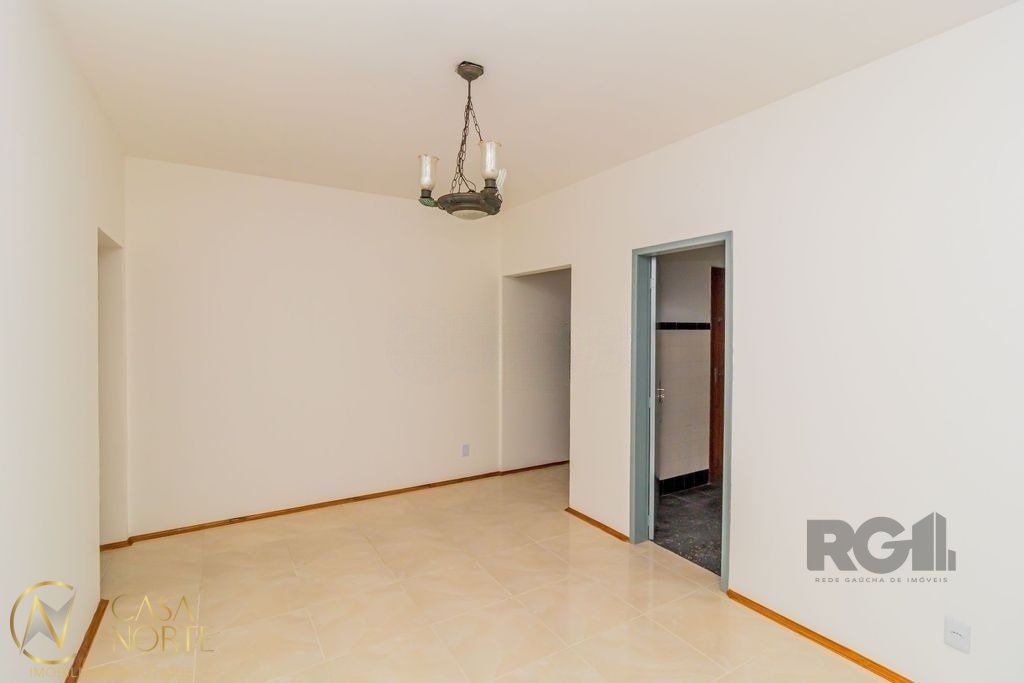 Apartamento à venda com 2 quartos, 92m², Rua Santo Antônio no bairro Floresta em Porto Alegre