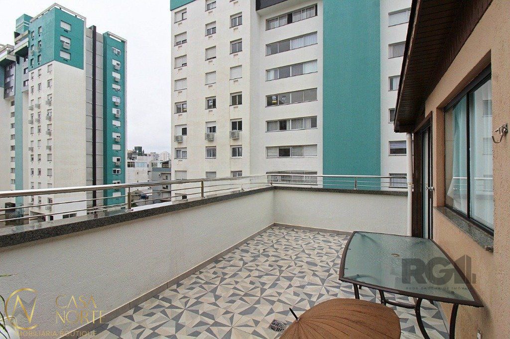 Cobertura à venda com 4 quartos, 152m², 3 vagas, Rua Geraldo Souza Moreira no bairro Passo da Areia em Porto Alegre