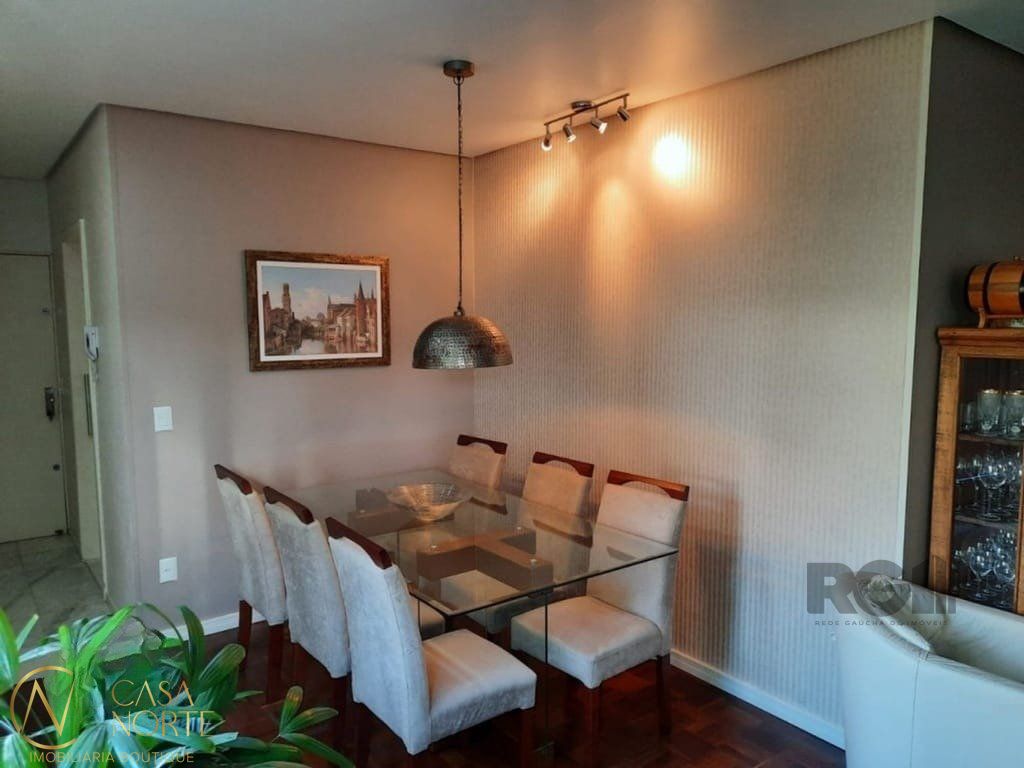 Apartamento à venda com 2 quartos, 98m², 1 suíte, 1 vaga, Avenida Pinheiro Borda no bairro Cristal em Porto Alegre