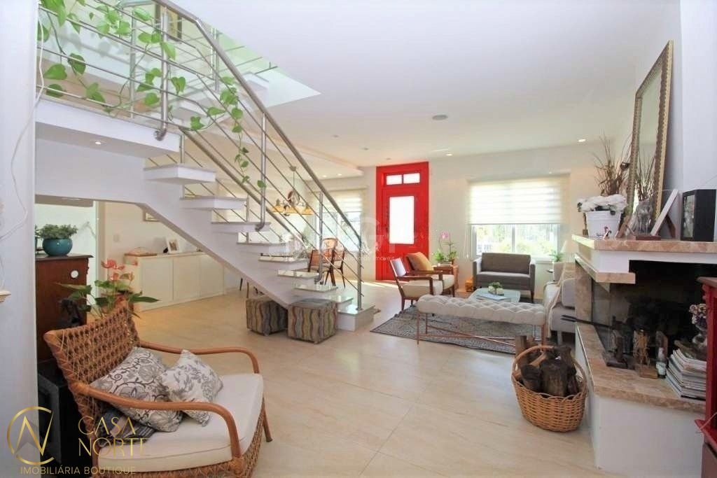Casa à venda com 3 quartos, 317m², 3 suítes, 4 vagas, Travessa Antilhas no bairro Jardim Lindóia em Porto Alegre